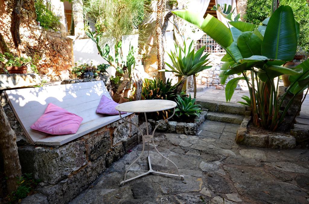 Felline In Bed&Breakfast Dimora Di Charme El Salento Bagian luar foto
