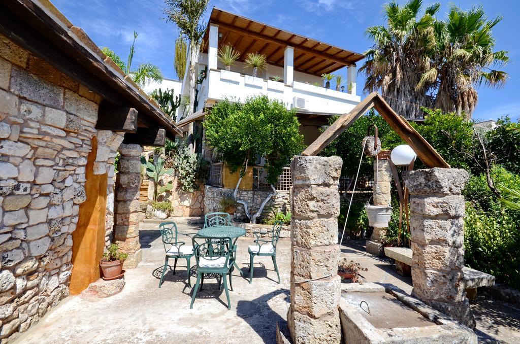 Felline In Bed&Breakfast Dimora Di Charme El Salento Bagian luar foto