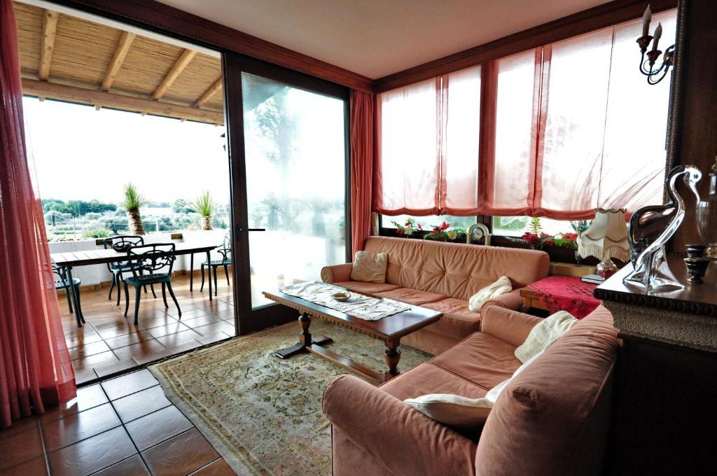 Felline In Bed&Breakfast Dimora Di Charme El Salento Ruang foto